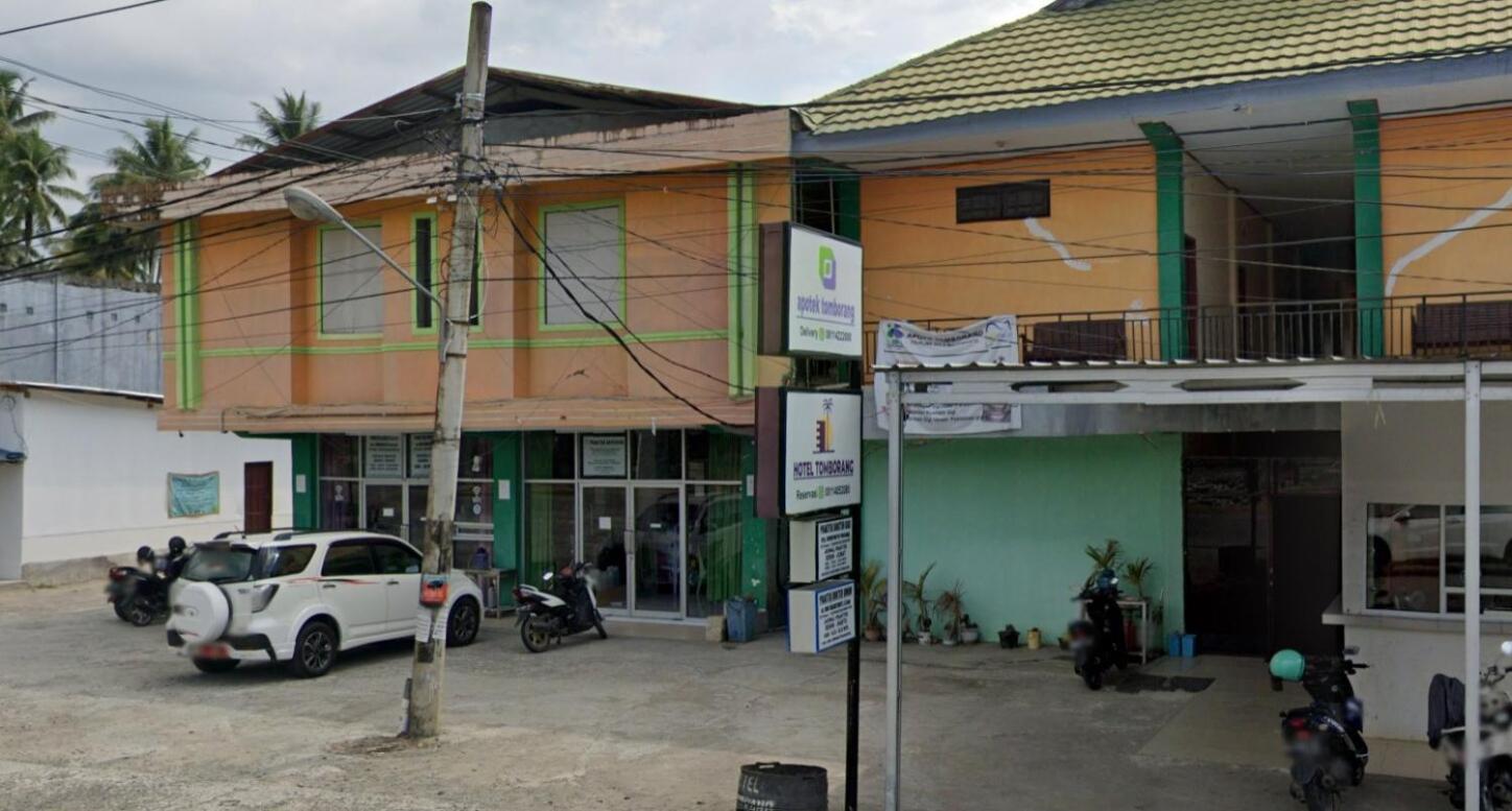 Oyo 93411 Syariah Hotel Tomborang Karema Exterior photo